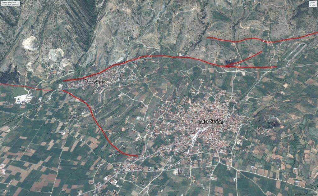 Εικόνα 36 Φωτογραφία πλησίον της κοινότητας Επταμύλων όπου στο βάθος διακρίνεται η διαφορά του ανάγλυφου λόγω ύπαρξης του δεύτερου ρηξιγενούς πρανούς.