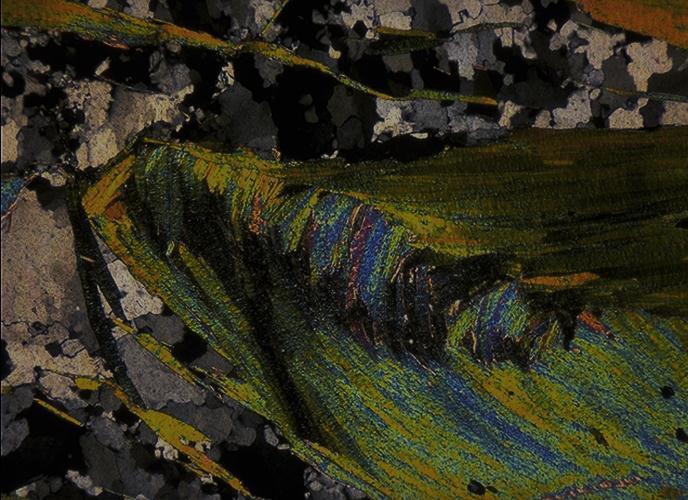 Microtectonics Μικροτεκτονική Microstructure or Fabric Κατανόηση των μηχανισμών παραμόρφωσης και