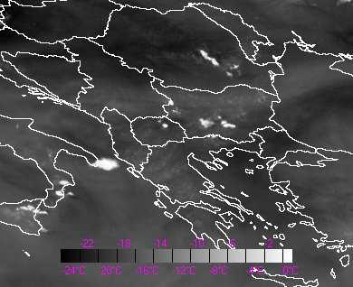 Στις εικόνες µε το προϊόν RGB των αέριων µαζών (εικόνα 87α), διακρίνεται µια ψυχρή και υγρή αέρια µάζα στην βόρεια Ρουµανία (µοβ βέλος), η σχετικά ψυχρή και υγρή αέρια µάζα στη νότια ουλγαρία