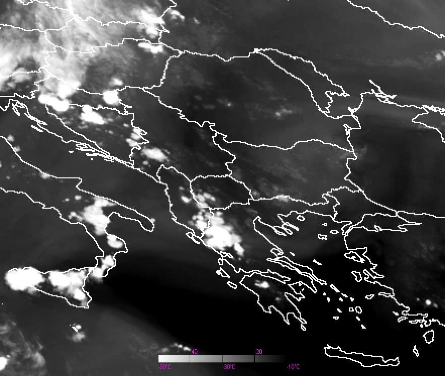 Στις εικόνες µε τη διαφορά του καναλιού 6 από το κανάλι 5, παρατηρείται ότι στις 10:00 UTC (εικόνα 114α) στην περιοχή Α που έχει φωτεινούς τόνους του γκρι αναπτύχθηκαν τα πρώτα καταιγιδοφόρα νέφη.