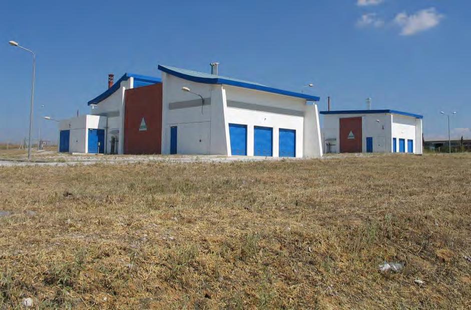 Για το λόγο αυτόν είναι εξοπλισµένοι µε: Σταθµοί µέτρησης ή/και ρύθµισης Οι σταθµοί µέτρησης ή/και ρύθµισης υποβιβάζουν και ελέγχουν την πίεση των συστηµάτων που τροφοδοτούν, µετρούν την ποσότητα της