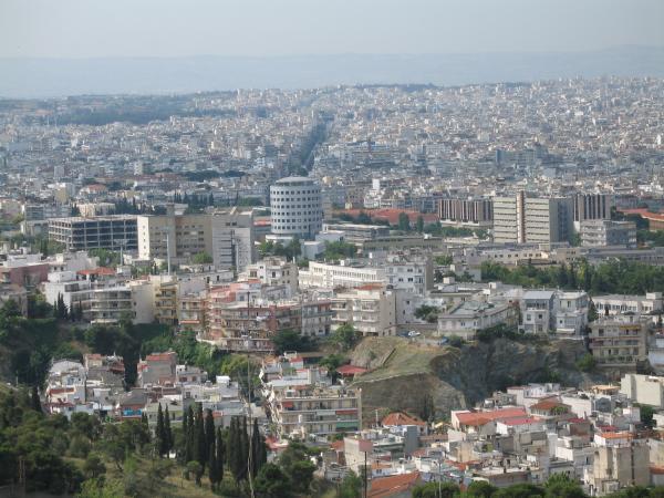 Το Πολύδρομο, ξεκινώντας από το ΤΕΠΑΕ ΑΠΘ Identity αποτελεί μια διαπανεπιστημιακή ομάδα με ειδικό