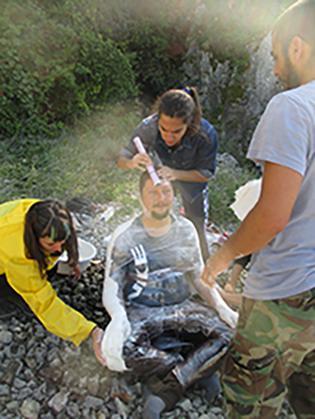 Σχηματίζοντας το έργο του Αλέξανδρου Τσαντίδη, Οκτώβριος 2015-16, Πρέσπες Η 9η Εικαστική Πορεία/Δεκέμβριος 2015 θα πραγματοποιηθεί το