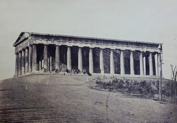 κρηπίδωμα του Θησείου People resting at the base of Thission