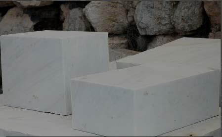 3.4.3. Μάρμαρο Διονύσου Το Πεντελικό μάρμαρο είναι το βασικό υλικό από το οποίο είναι οικοδομημένα τα περισσότερα μνημεία της Ακρόπολης.