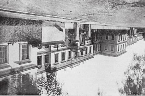 ΙΣΤΟΡΙΕΣ ΕΛΛΗΝΙΚΩΝ ΜΙΚΡΟΒΙΟΛΟΓΙΚΩΝ ΕΡΓΑΣΤΗΡΙΩΝ: ΝΟΣΟΚΟΜΕΙΟ ΕΥΑΓΓΕΛΙΣΜΟΣ (1900-1940) μηχανήματος ακτινών Röntgen (1897).