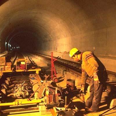 Η συµβολή των Ελλήνων µηχανικών στον κατασκευαστικό κλάδο Ο κατασκευαστικός κλάδος