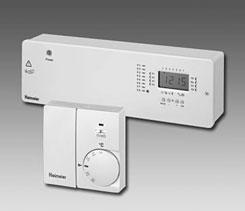 Centralna enota je povezana s sobnimi termostati/oddajniki v posameznih prostorih z radijskim signalom.