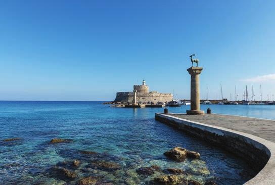 παραλίες και την έντονη νυχτερινή ζωή.