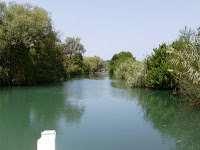 Επειδή όμως κατά την Τιτανομαχία, ο Αχέροντας έδωσε στους Τιτάνες νερό για να ξεδιψάσουν, καταδικάστηκε από τον Δία να μείνει αιώνια κάτω από την Γη.