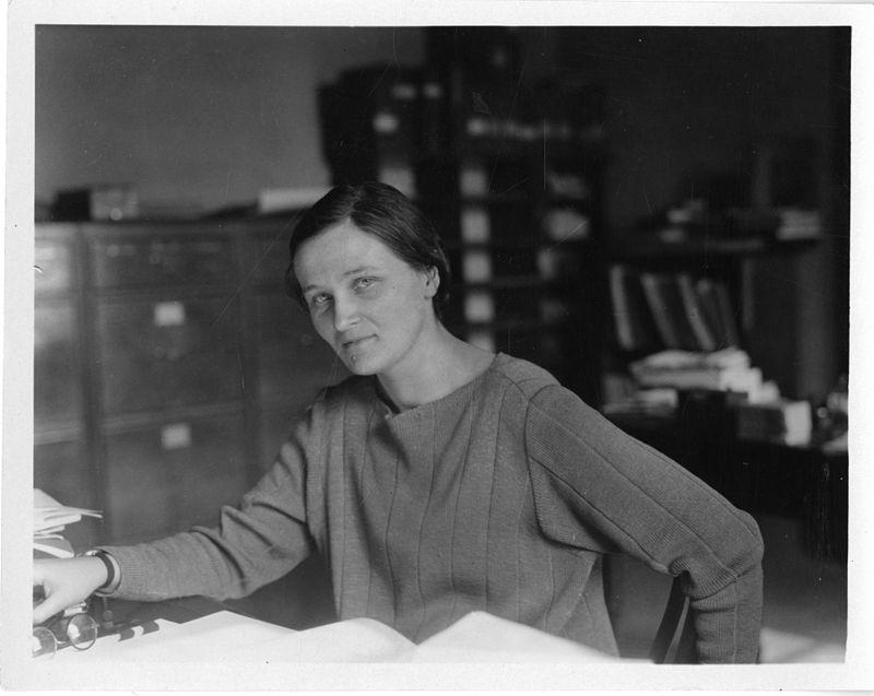 Σεσίλια Πέιν-Γκαπόσκιν (Cecilia Payne-Gaposchkin, 1900 1979) Ήταν Αγγλίδα (και στη συνέχεια Αμερικανίδα) αστρονόμος.