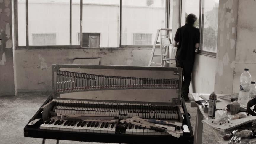 26 Φωτόγραµµα από την ταινία µικρού µήκους Piano-play, 2014, σκηνοθεσίαφωτογραφία, Δηµήτρης Θεοδωρόπουλος.