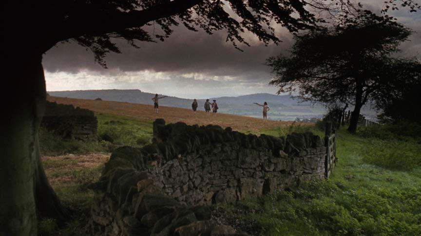 του Stanley Kubrick, Barry Lyndon, 1975, (Διεύθυνση φωτογραφίας John Alcott), ενώ µία εντελώς διαφορετική high-contrast αισθητική προτείνεται στην ταινία, Paris, Texas, 1984, Wim Wenders, Διεύθυνση