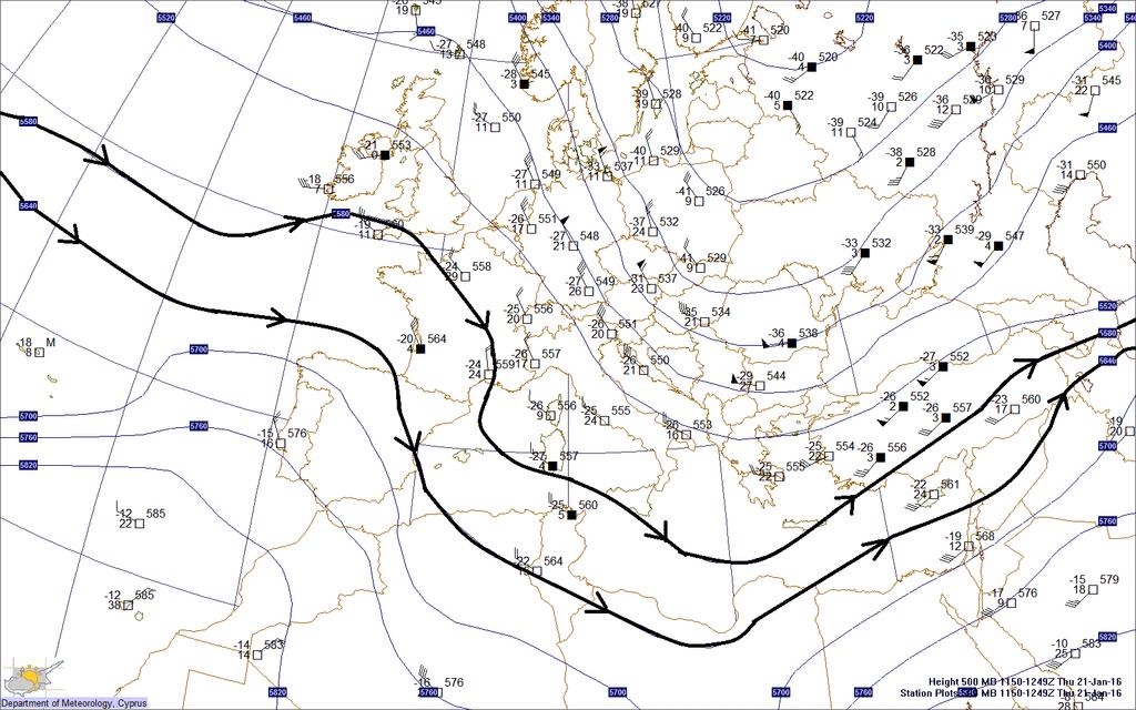 109 Χάρτης 25 - Χάρτης ανώτερης ατμόσφαιρας (500 hpa), ημέρα D6, 12:00 UTC. Πηγή: Τμήμα Μετεωρολογίας Κύπρου 8.2.7 Ημέρα D7-22/01/16 Προχωρώντας στην 7 η μέρα D7 θα γίνει αρχικά αναφορά στο χάρτη μέσης τροπόσφαιρας (500 hpa) και συγκεκριμένα στις 00:00 UTC της μέρας αυτής (χάρτης 26).