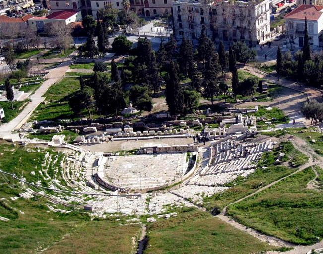 Μετάβαση από το διθύραμβο στην τραγωδία ( Θέσπις ) Τη μεγάλη μετάβαση από το διθύραμβο στην τραγωδία έκανε στα μέσα του 6ου αι. π.χ.