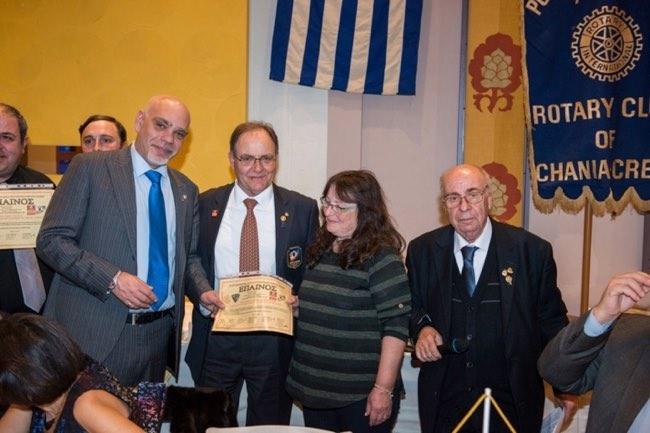 Εν συνεχεία, επεδώθησαν έπαινοι εις όλα τα µέλη του Ρ.Κ.Σ.