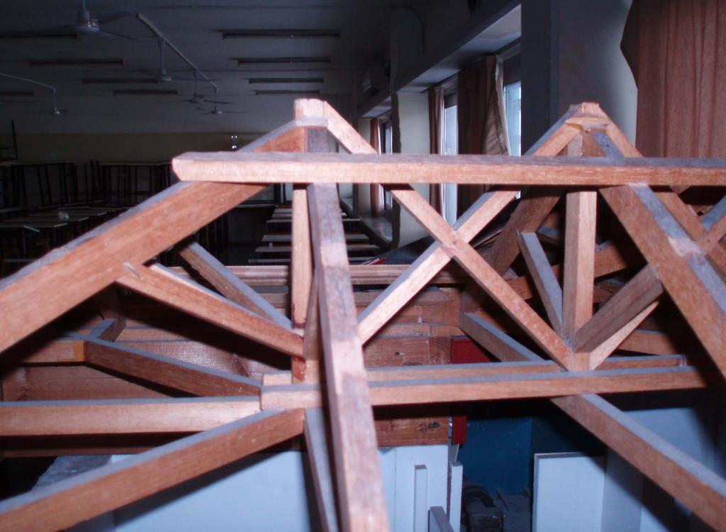 Λαμπρινίδης Σταμάτης Παπαϊωάννου Αλεξάνδρα (1991), Κατασκευή ξύλινης στέγης, πτυχιακή εργασία,