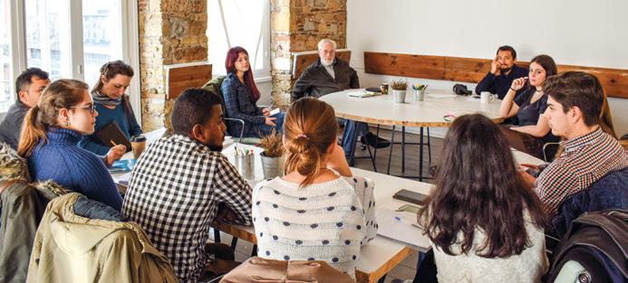 Το Inclumedia Lab προέρχεται από τις λέξεις «Inclusive Media Lab». Στοχεύει στην μετάδοση των βασικών δεξιοτήτων επικοινωνίας και δημοσιογραφίας.