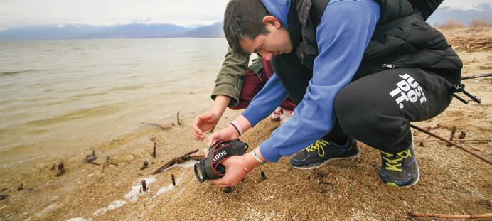 Το Prespa Stories είναι μια πλατφόρμα για την επικοινωνία νέων κοινοτήτων με σημείο αναφοράς τη λίμνη Μεγάλη Πρέσπα στη διασυνοριακή περιοχή Ελλάδας, Αλβανίας και ΠΓΔΜ.