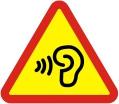 6 Ασφάλεια ΠΡΟΣΤΑΤΕΥΣΤΕ ΤΗΝ ΑΚΟΗ ΣΑΣ Για την αποτροπή πιθανής βλάβης στην ακοή σας, μην ακούτε μουσική σε υψηλά επίπεδα έντασης