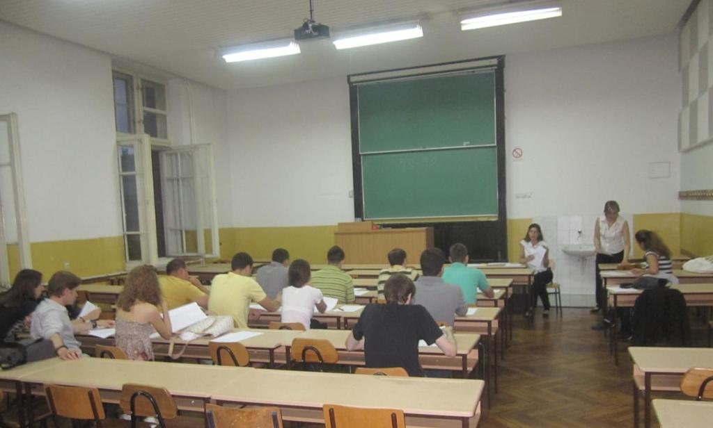Анкетни упитник је добијен тако што су организатори анкете израдили иницијалан анкетни упитник (Прилог В), који је, у складу са процедуром предложеном у референцама Swenson et al.