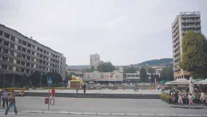 Дијана Милашиновић Марић/АУ33/2011/страна 3-15/Развојни токови у српској архитектури од 1945. до 1961. годинe Сл. 20. С. Мандић, Трг партизана у Ужицу, 1957-61.