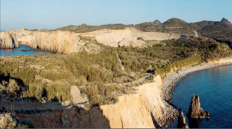 βεβαιότητα ότι η εξαγωγική δραστηριότητα του μεταλλευτικού κλάδου θα κατακτήσει επίζηλον θέσιν και θα συντελέση εις την αποκατάστασιν της κλονισθείσας συναλλαγματικής μας ισορροπίας».