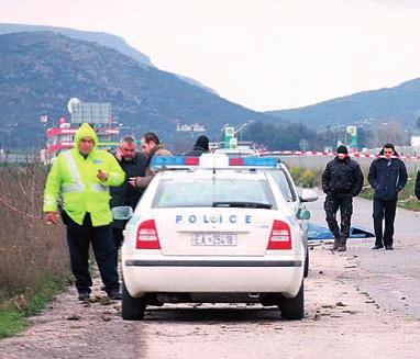 γεια στο ίδιο το σώµα του θύµατος και κατά συνέπεια εκείνο που απαιτεί ο νόµος είναι η άσκηση άµεσης σωµατικής βίας.