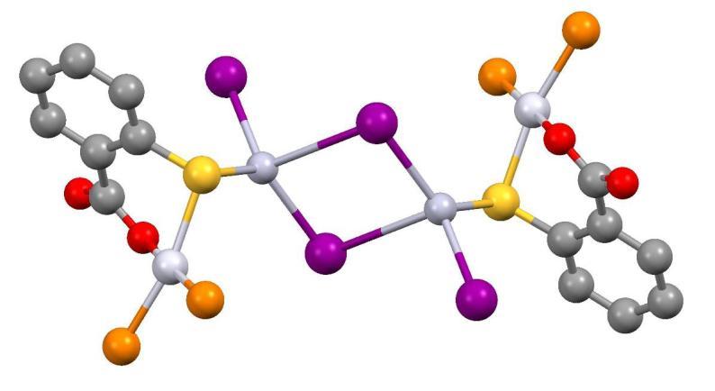 Комплекс [Pt(SC 6 H 4 CO 2 )(PPh 3 )] се у реакцији са жива(ii)-јодидом слично понаша, односно представља металолиганд чиме се синтетише тетраметални комплекс [Pt(SC 6 H 4 CO 2 )(PPh 3 ) 2 HgI 2 ] 2