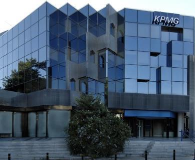 Η KPMG στην Ελλάδα Απασχολούμε στα γραφεία μας στην Αθήνα και τη Θεσσαλονίκη πάνω από 500 άτομα, υψηλού επιπέδου επαγγελματίες, η πλειοψηφία των οποίων διαθέτουν