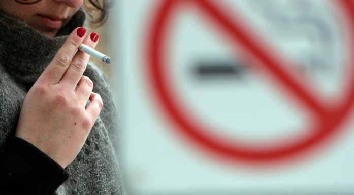 #81 Εγκύκλιος του Υπουργείου Υγείας για την απαγόρευση καπνίσματος Αριθμός Πρωτοκόλλου: Α4γ/Γ.Π./οικ.10790/13.2.2017 Σχετ.: 1.