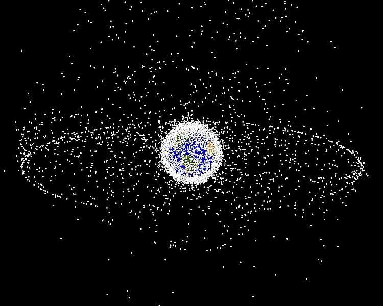 Ανθρωπογενούς προέλευσης LEO GEO Τμήματα δορυφόρων, εκτοξευτήρων, δεξαμενών, θραύσματα