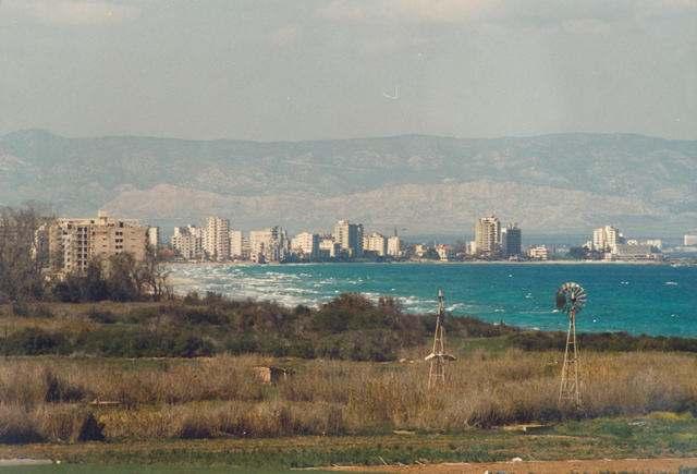 Θέλω επίσης να σηµειώσω -το έχω γράψει και στην επίσηµη έκθεσή µου- ότι και παρά το πραξικόπηµα, το οποίο κυρίως επέδρασε επί του ηθικού και τη θέληση για αντίσταση σε κάποιο βαθµό, οι Τούρκοι δεν θα