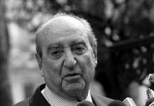 4-θριάσιο Τρίτη 30 Μαΐου 2017 Δύο σημαντικά έργα υποδομής στον Δήμο Πετρούπολης για τη βελτίωση της καθημερινότητας των πολιτών Η Περιφερειάρχης Αττικής, Ρένα Δούρου και ο Δήμαρχος Πετρούπολης,