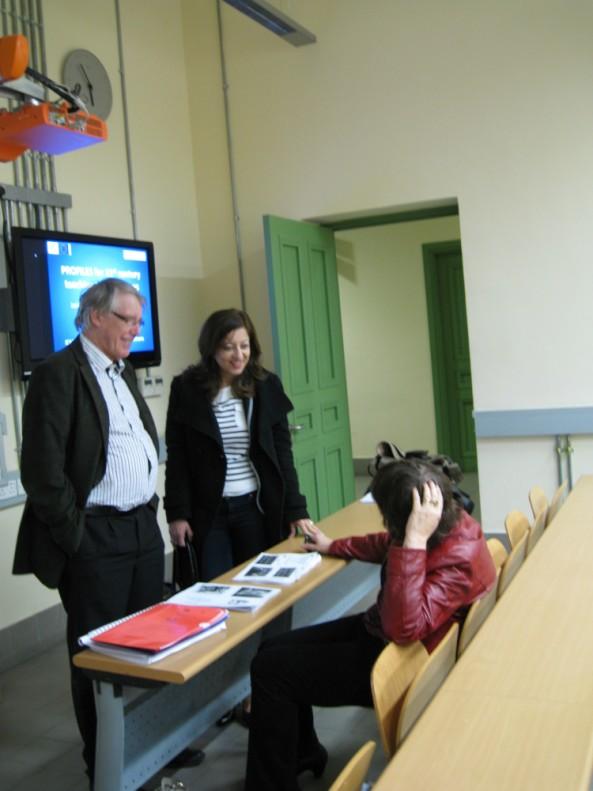Miia Rannikmäe (Professor of Science Education, University of Tartu, Εσθονία) έκαναν μια σύντομη διάλεξη στους συμμετέχοντες σχετικά με τη φιλοσοφία του προγράμματος PROFILES.