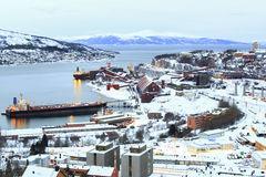 2.Βιομηχανία- Ορυκτός πλούτος Η βιομηχανία και ο ορυκτός πλούτος είναι αρκετά αναπτυγμένοι στις Σκανδιναβικές Χώρες.
