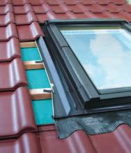 POSEBNE OBROBE OBROBA ZA POVEČANJE NAKLONA ZA 5 ESA, EZA, EHA V primeru, da streha za vgradnjo strešnega okna nima predpisanega minimalnega naklona 15,
