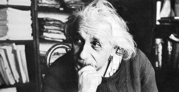 O Αϊνστάιν και η αβεβαιότητα Γνωρίζεις ότι «Ο θεός δεν παίζει ζάρια με το σύμπαν» είπε ο Αϊνστάιν.