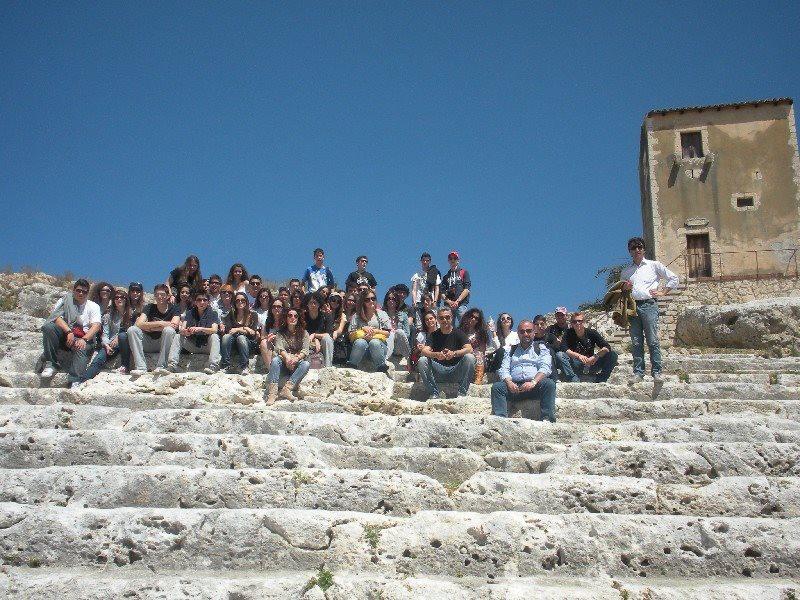 Άμεση αναχώρηση για τις Συρακούσες, την πόλη μνημείο της Μεγάλης Ελλάδας που το ανέπαφο ιστορικό της κέντρο βρίσκεται πάνω στο νησάκι Ορτυγία.