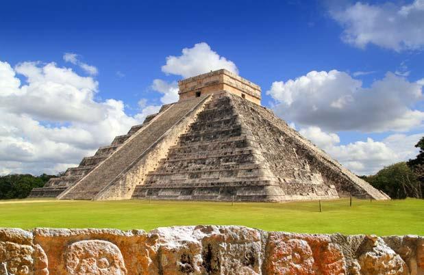 Έδρα του σημαντικού ηγέτη Πακάλ, άκμασε από τον 7ο μέχρι τον 10ο αιώνα και αυτή η ακμή του είναι έκδηλη στο Ναό των Επιγραφών, τις πυραμίδες και τα δημόσια κτήρια.