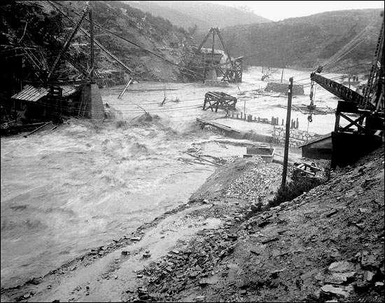 Υπερχειλιστής σε λειτουργία, 1941