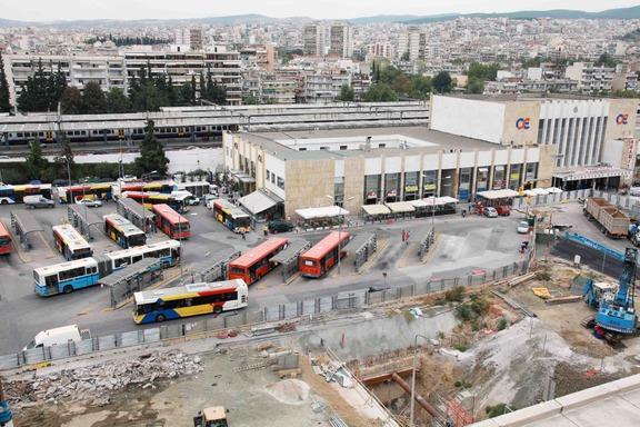 ΚΕΦΑΛΑΙΟ ΤΡΙΤΟ : ΤΟΠΟΣ ΔΙΕΞΑΓΩΓΗΣ ΕΡΕΥΝΑΣ - ΠΡΩΤΟΓΕΝΗ ΔΕΔΟΜΕΝΑ ΕΡΕΥΝΑΣ ΕΡΩΤΗΜΑΤΟΛΟΓΙΟΥ 3.1 Προσβασιμότητα στο Νέο Σιδηροδρομικό Σταθμό (Ν.Σ.Σ.) Η χωροθέτηση του Ν.Σ.Σ. επιλέχθηκε με σκοπό να παρέχει την ευκολότερη πρόσβαση στους περισσότερους χρήστες.