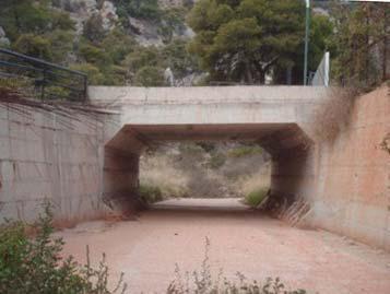 Όσον αφορά τα τεχνικά χαρακτηριστικά των σταθμών μέτρησης, οι αυτόματοι υδρομετρικοί σταθμοί στη Γύρα Στεφάνης και στην Οινόη μετράνε τη στάθμη του υδατορεύματος χρησιμοποιώντας αισθητήρες υπερήχων