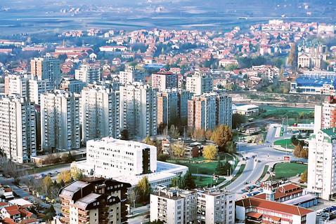 ДОБРОДОШЛИ у (лат. Naissus, грч. Ναϊσσός, тур. Niş), највећи град југоисточне Србије и један од најстаријих на Балкану. Према последњем попису у њему живи око 250 000 становника.