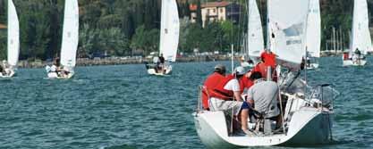 SADRŽAJ O tvrtki NANOPROM 3 Nanotehnologija 4 Hibridna matrica lotosa 6 Briga za zdravlje i okoliš 7 Trup 8 Natjecateljski trup 10 Tikovina 12 Čišćenje plovila 16 Jedra 18 Tkanine 20 Zaštita platna