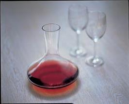 Ερυθρά κρασιά Ο αερισμός των ερυθρών κρασιών, βοηθά στην ανάδειξη των αρωμάτων τους Τα παλαιά ερυθρά κρασιά