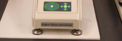 Τεχνολογίας Wolpert Wilson Instruments, μοντέλο 402MVD.