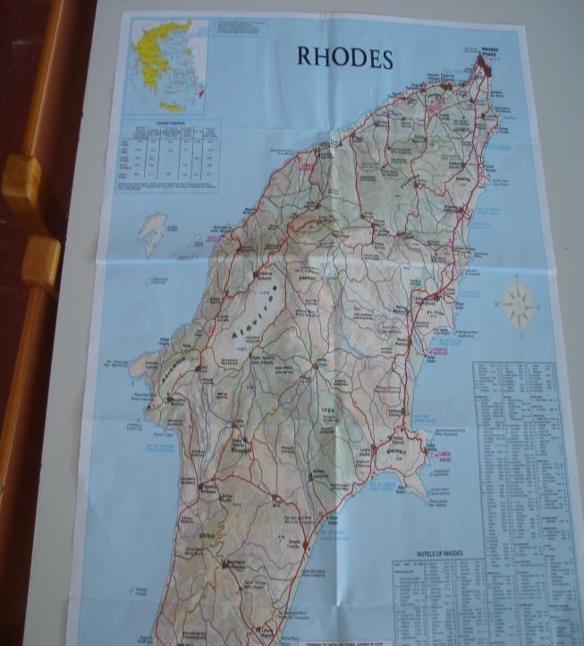 «Η πόλη της Ρόδου» (1/2) Τα παιδιά παρατηρούν τον χάρτη της Ρόδου