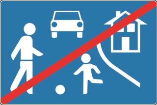 19) prometni znak zona smirenog prometa (C29) oznaĉava mjesto u naselju na kojem se ulazi u zonu u kojoj se ne smije voziti brţe od brzine hoda pješaka i u kojem je dopuštena djeĉja igra; Prometni