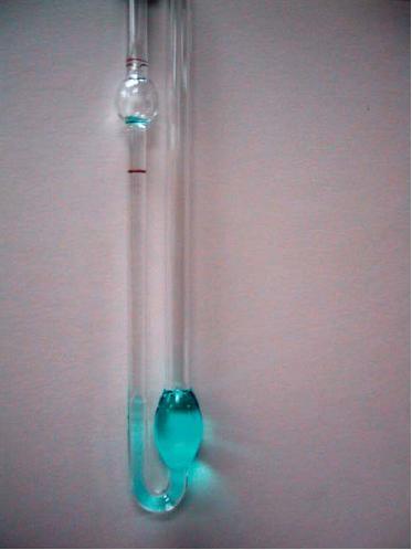 Tριχοειδές ιξωδόμετρο (Ostwald) Συσκευή που βασίζεται στο νόμο Poiseuille για τη μέτρηση του ιξώδους των υγρών.